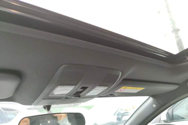 Used Mazda CX-4 2016 2.0L Automatic 2WD Blue Sky Luxury Edition