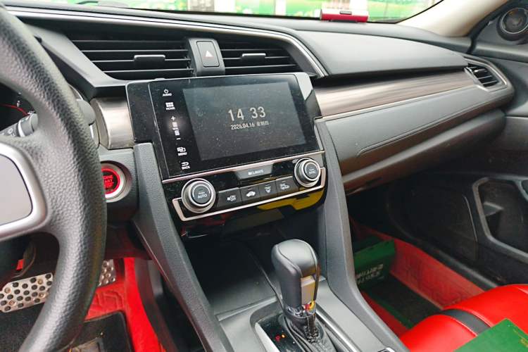 Used Honda Civic 2019 220TURBO CVT Dynamic Edition China VI Emission Standard Audio And AC Panel