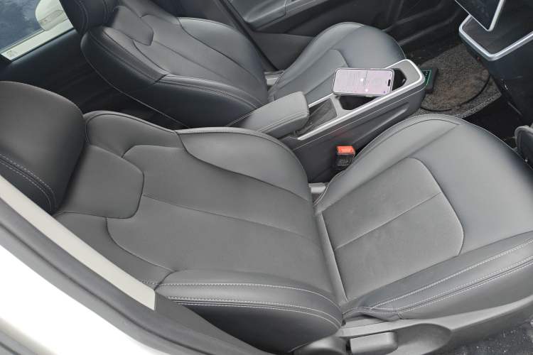 Used NETA V 2022 Chao 300 Lite Lithium Iron Phosphate Right Front Seat