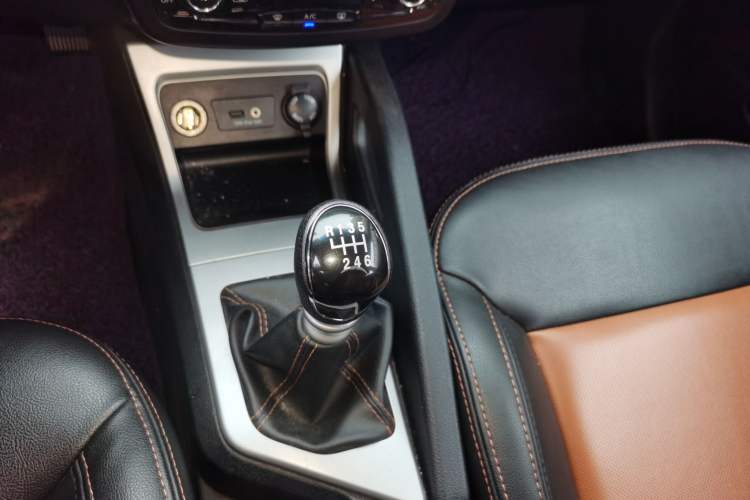 Used JAC Group Refine S3 2014 1.5L Manual Luxury Smart Model Gear Lever