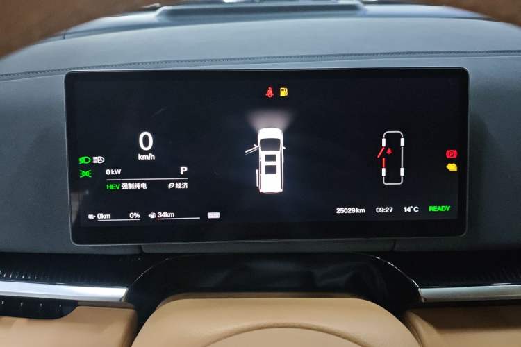 Used VOYAH Dream 2025 PHEV Four-Wheel-Drive Flagship Kunpeng Edition