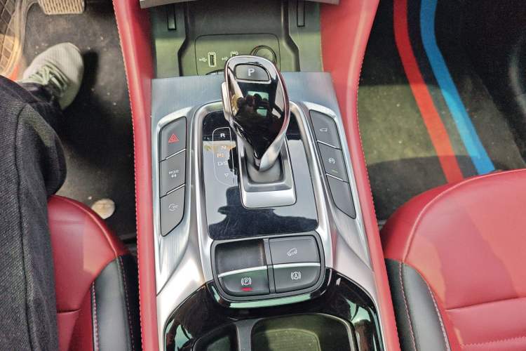 Used MG HS 2019 30T Automatic 2WD Trophy Supreme Edition China VI Standard Gear Lever