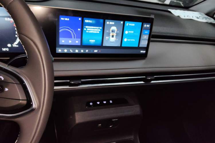 Used SAIC MAXUS Dajia 7 2024 Revised Version Super Hybrid Long-Range Edition Enjoyment Version