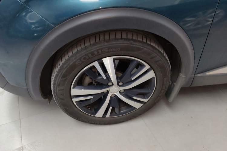 Used Peugeot 5008 2017 350THP 7-Seater Elite Edition Left Front Wheel Hub