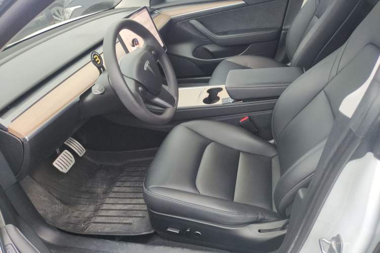 Used Tesla Model 3 2021 Revised Version II – Performance High-Performance All-Wheel-Drive Edition
