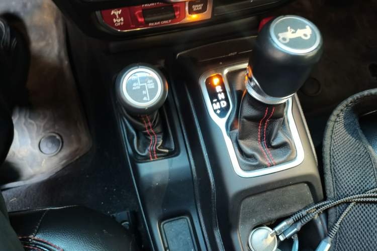 Used Jeep Wrangler 2019 2.0T Rubicon Four-Door Version China VI Emission Standard