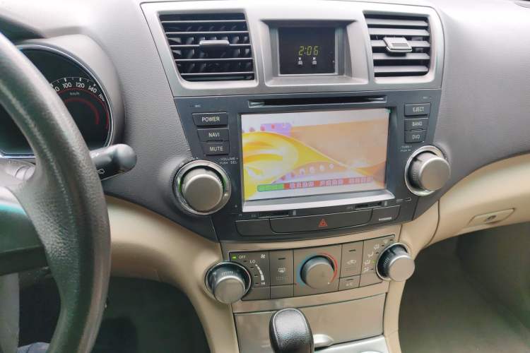 Used Toyota Highlander 2012 2.7L 2WD 5-Seater Elite Edition Audio And AC Panel