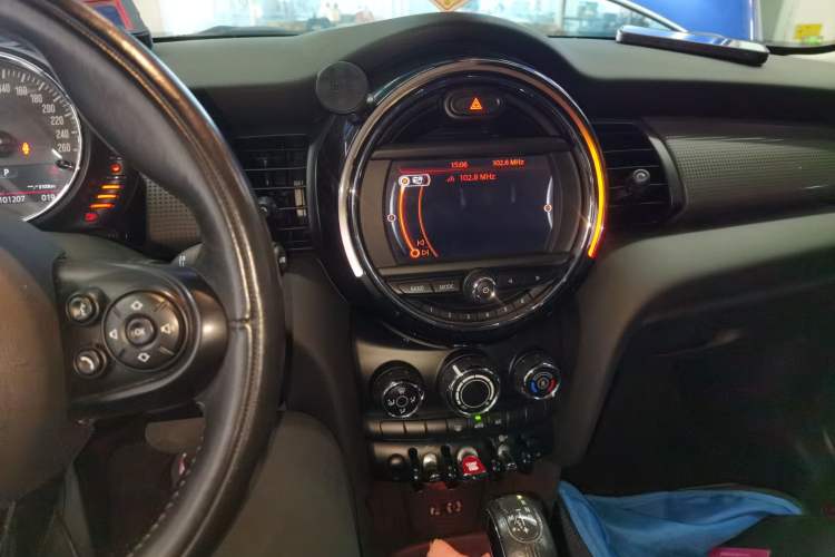 Used MINI MINI 2015 1.5T COOPER Fun Five-Door Edition