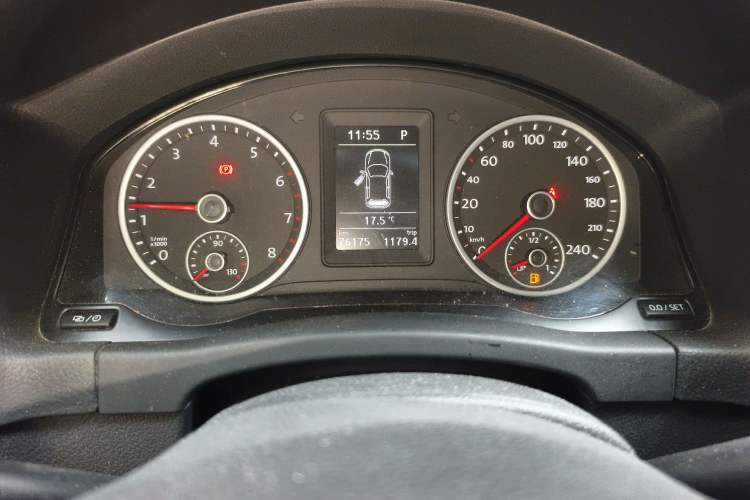 Used Volkswagen Tiguan 2017 300TSI Automatic Two-Wheel Drive Silk Road Comfort Edition Instrument Cluster