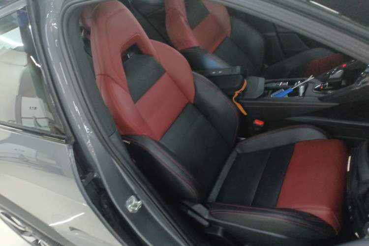 Used Lynk & Co 06 2020 1.5T JinPro model