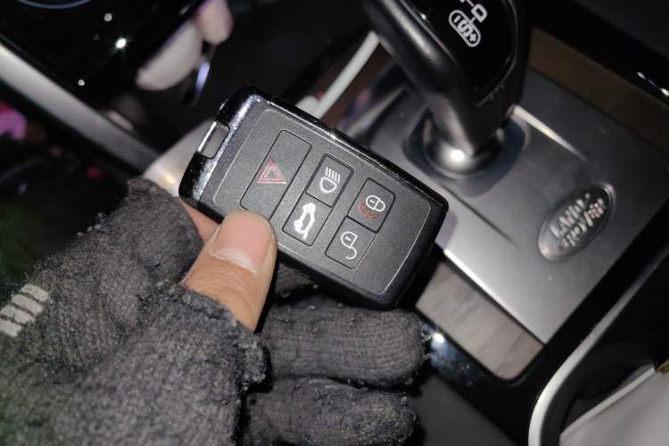 Used Land Rover Discovery Sport 2021 249 PS R-Dynamic S Performance Edition
