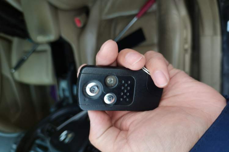 Used Honda Accord 2010 2.4L Millionth Anniversary Edition Vehicle Key