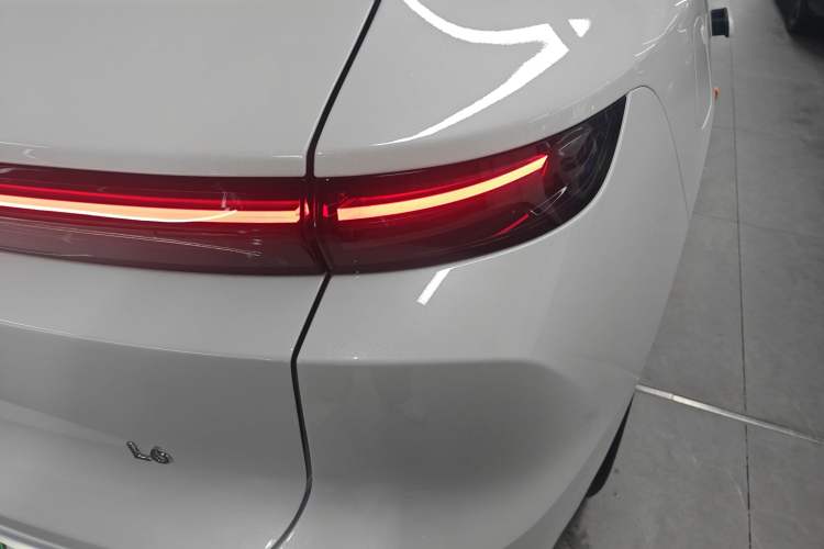 Used Li Auto L6 2025 Pro Smart Refresh Edition
