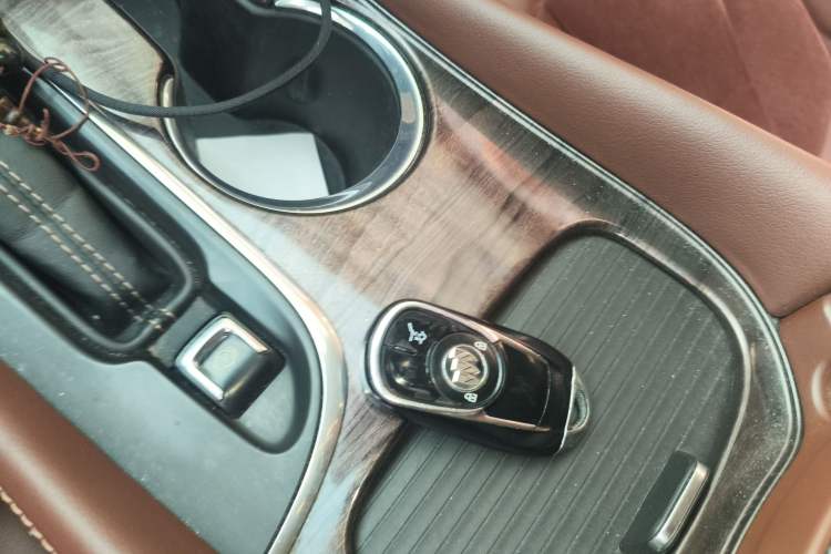 Used Buick Envision 2017 20T Two-Wheel Drive Luxury Model