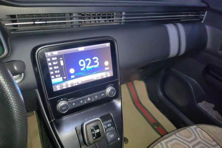 Used ORA iQ 2018 Smart Connectivity Model
