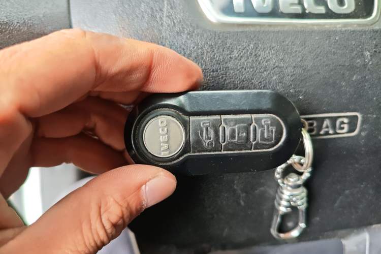 Used Iveco Eurocargo 2021 2.0T Manual Super Rui Long Wheelbase Short Overhang High Roof Side-Sliding Door F1A