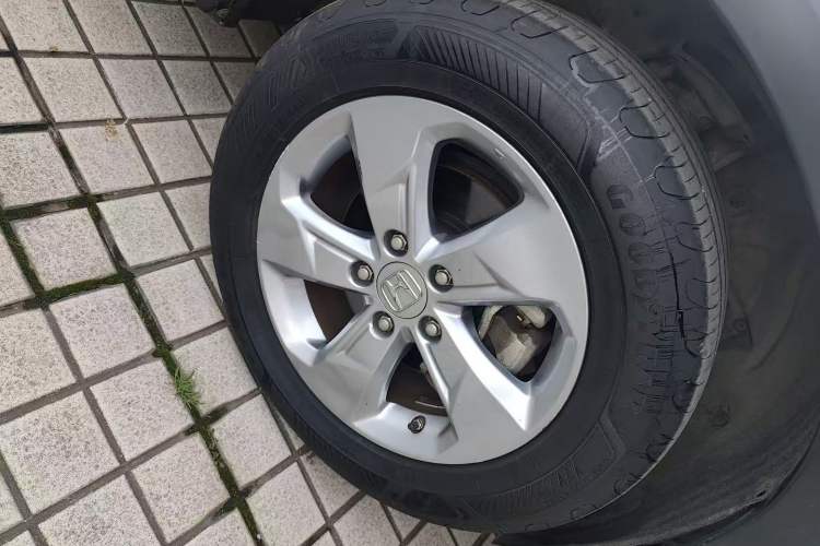 Used Honda XR-V 2017 1.5L LXi CVT Classic Edition Right Front Wheel Hub