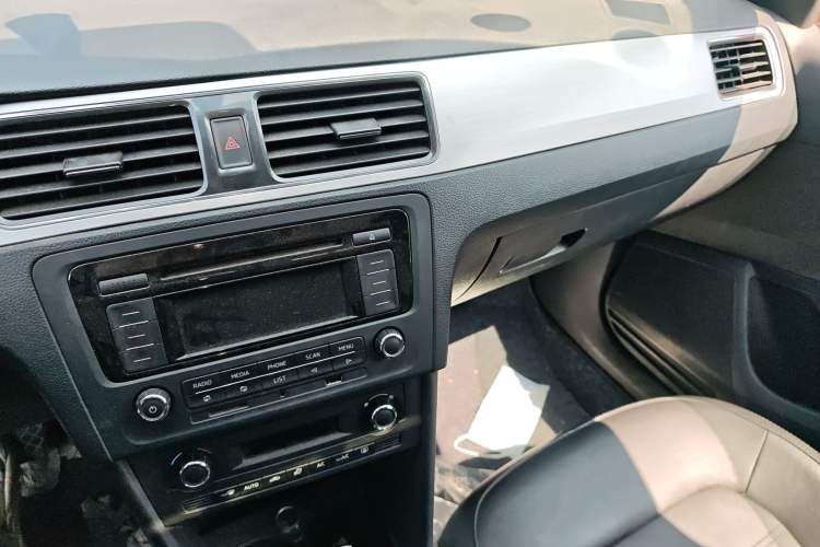 Used Skoda Rapid Spaceback 2014 1.6L Automatic Enjoyment Edition