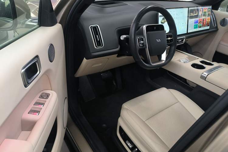 Used Li Auto L9 2024 Ultra Model Interior 3