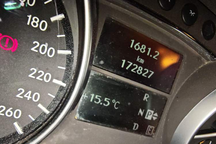 Used Mercedes-Benz R-Class 2011 R 350 L 4MATIC