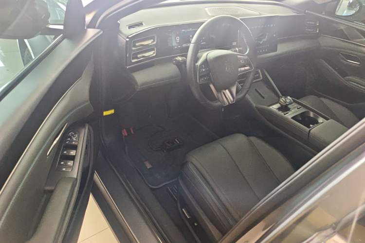 Used BYD Qin L 2024 DM-i 120KM Leading Model Driver Seat