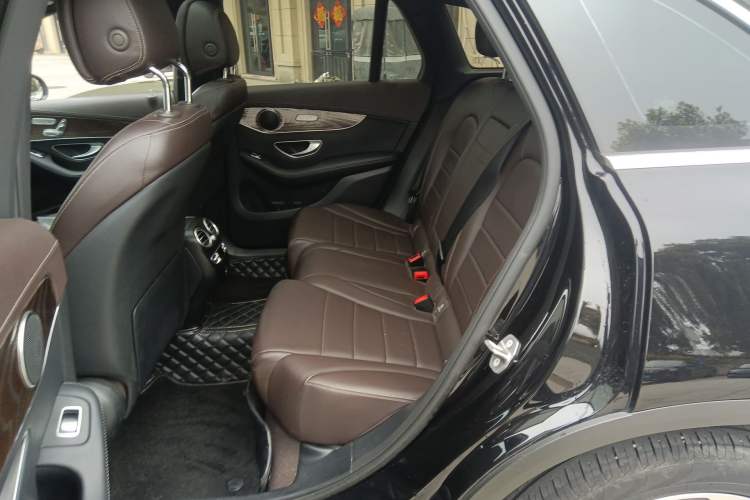 Used Mercedes-Benz GLC 2022 Refreshed GLC 300 L 4MATIC Dynamic Edition Prestige Version Left Rear Seat