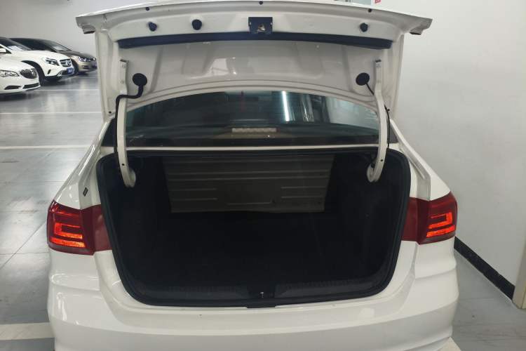 Used Volkswagen Santana 2021 1.5L Manual Fashion Edition
