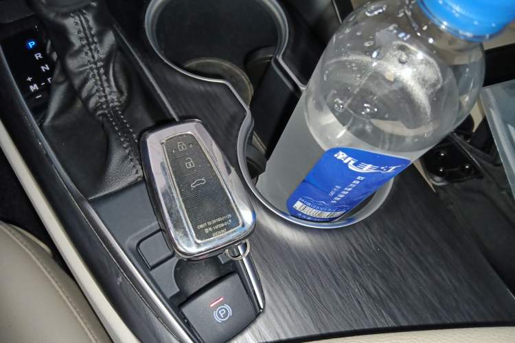 Used Toyota Camry 2021 2.0G Luxury Edition Vehicle Key