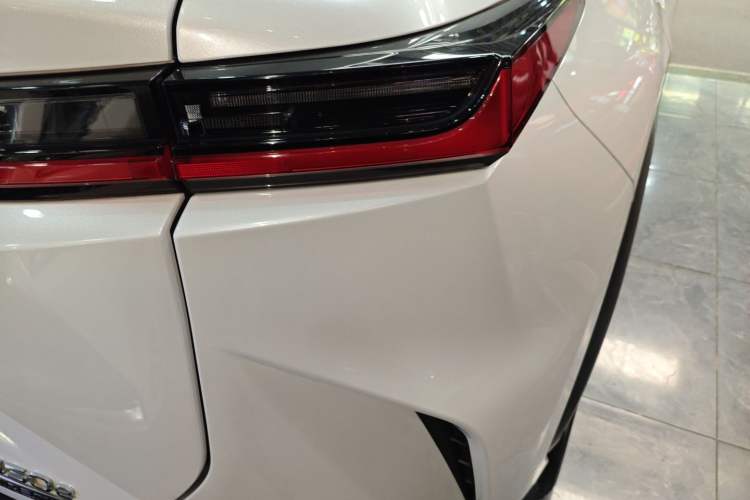 Used Lexus RZ 2023 450e All-Wheel Drive Luxury Edition Right Rear Taillight