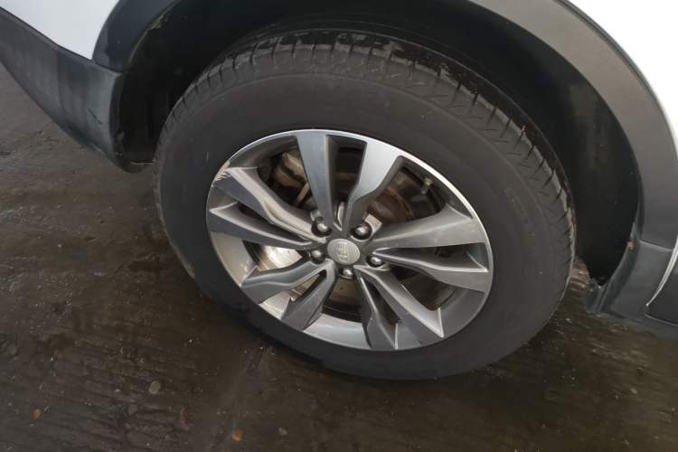 Used Geely Auto Emgrand X7 Sport 2016 2.0L Manual ZhiShang Version Right Rear Wheel Hub