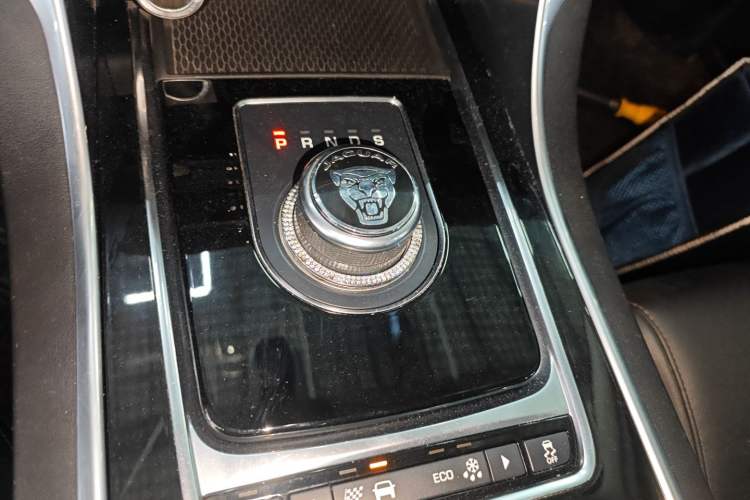 Used Jaguar XEL 2018 2.0T 250 PS Premium Edition