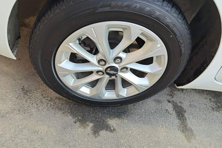 Used Chevrolet Monza 2023 1.5L Dual-Clutch Enjoyment Edition Right Rear Wheel Hub