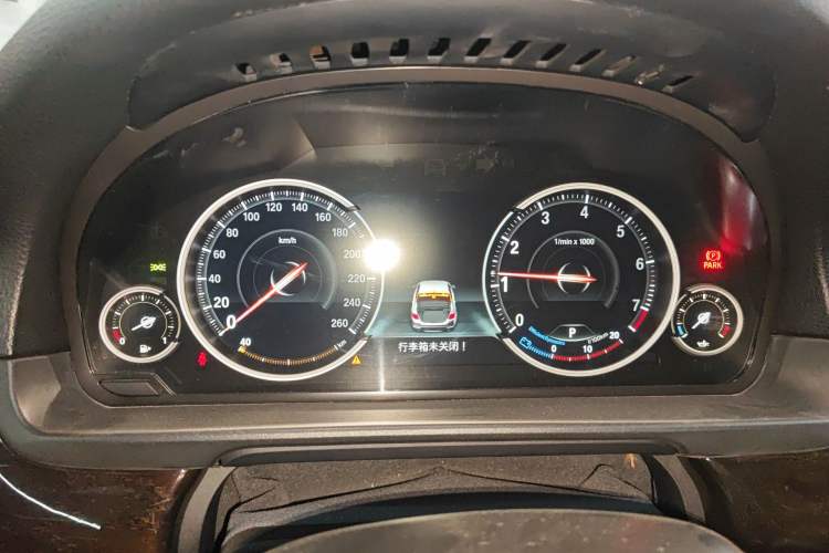 Used BMW 5 Series 2013 530Li Leading Model
