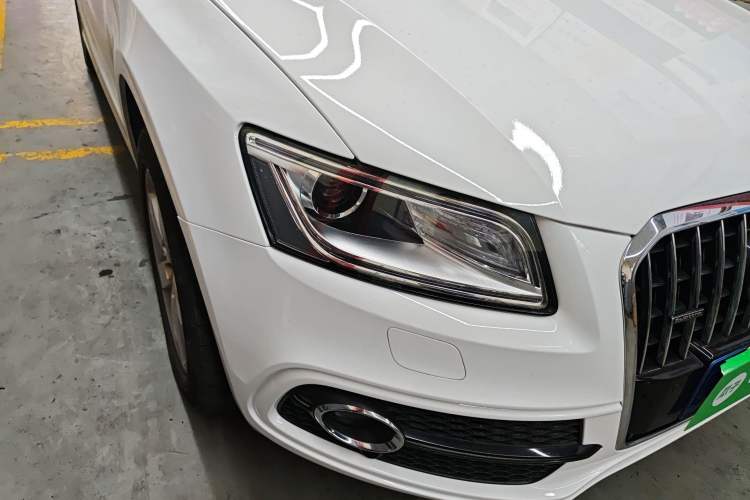Used Audi Q5 2018 Collector's Edition 40 TFSI Ambition Model
