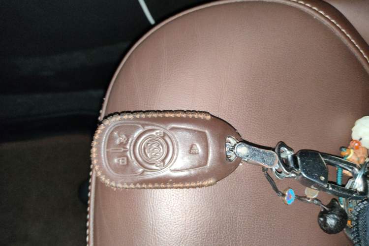 Used Buick Envision 2019 28T 4x4 Elite Version China V Standard Vehicle Key