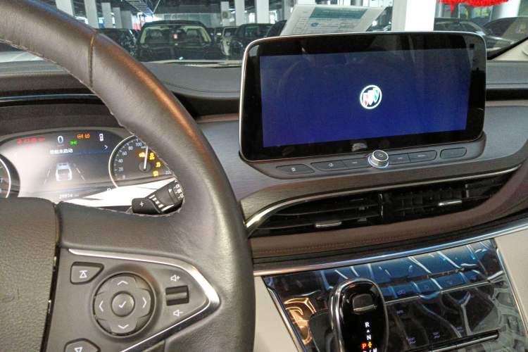 Used Buick GL8 2022 Land Executive Class 652T Prestige Model
