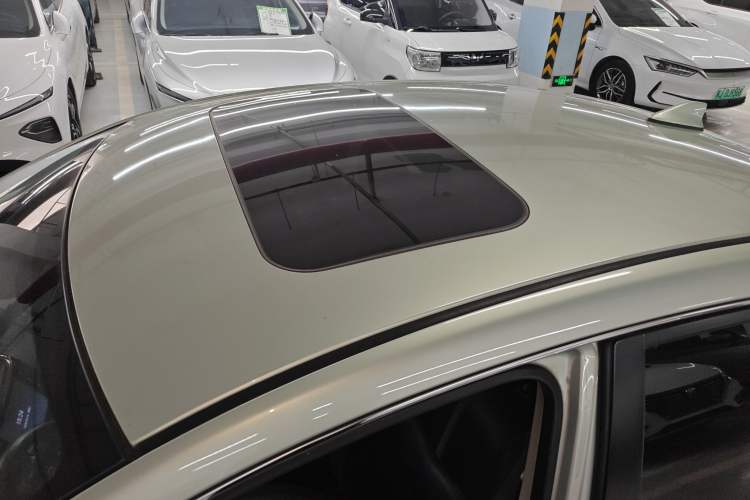 Used Nissan Sylphy EV 2018 ZhiZun Edition Roof