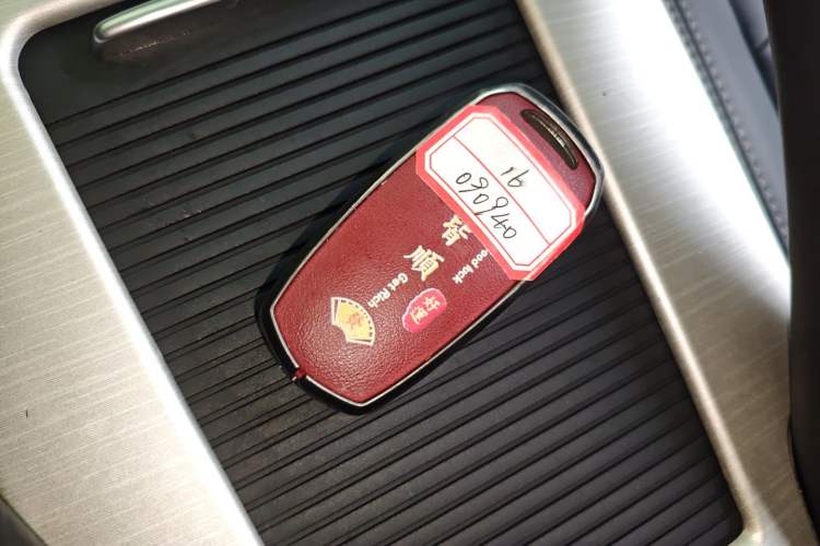 Used Geely Auto Emgrand X7 Sport 2020 1.8TD DCT Two-Wheel Drive Smart Connect 4G-Enabled Version