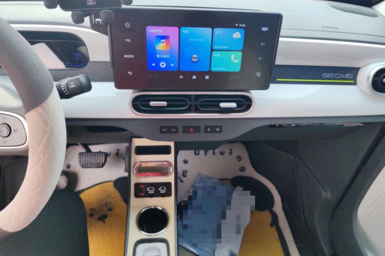 Used Geely Galaxy Panda 2025 210km Panda Rider Audio And AC Panel