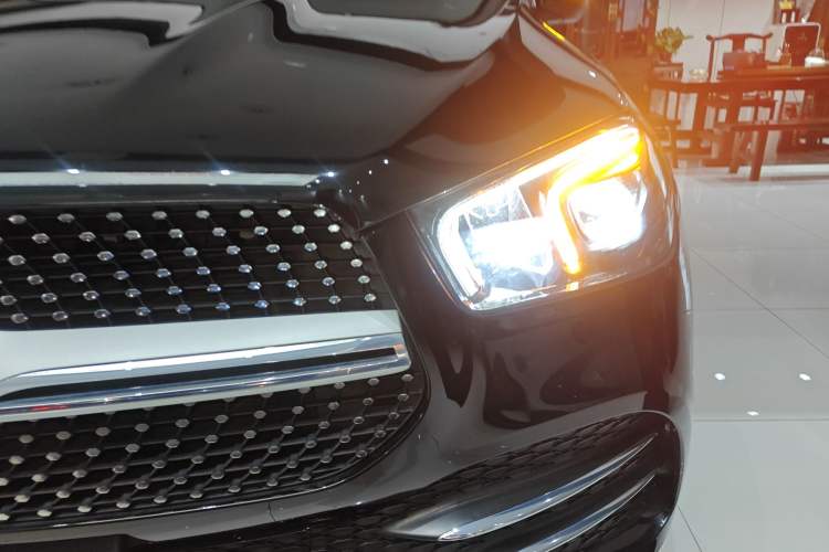 Used Mercedes-Benz GLE 2022 Facelifted GLE 350 4MATIC Fashion Edition Left Front Headlight