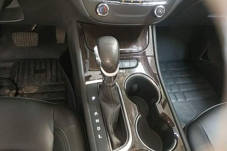 Used Buick Verano 2018 Sedan 20T Dual-Clutch Leading Model
