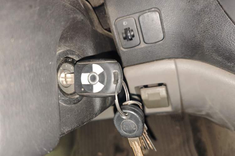 Used FORTHING Lingzhi 2017 V3 1.5L 5-Seater Special Offer Model