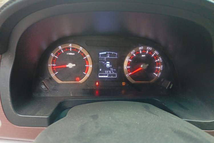 Used FORTHING Lingzhi 2019 Facelifted M5L 1.6L 7-Seater Base Model China VI Standard