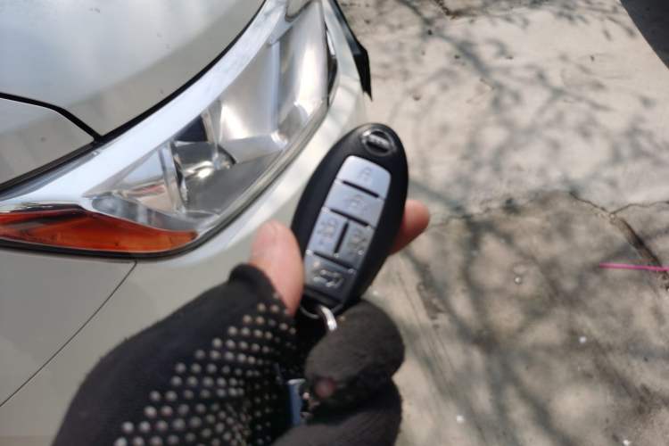 Used Nissan Quest 2015 3.5L SL
