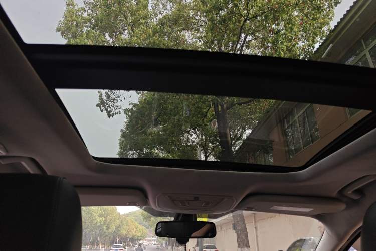 Used Ford Kuga 2013 1.6L GTDi Two-Wheel-Drive Trend Model