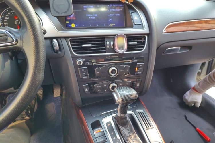 Used Audi A4L 2013 35 TFSI Automatic Standard Model
