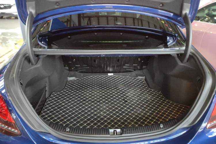 Used Mercedes-Benz C-Class 2019 Restyled C 260 L Sport Edition