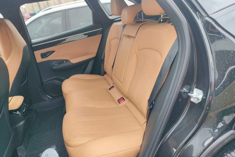 Used Geely Galaxy L7 2024 1.5T 115 km PLUS Dragon Edition Left Rear Seat