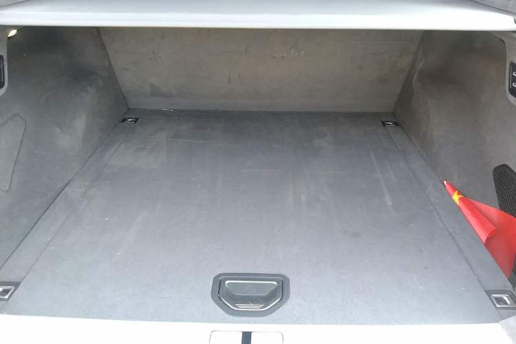 Used Lotus ELETRE 2023 ELETRE R+ Trunk