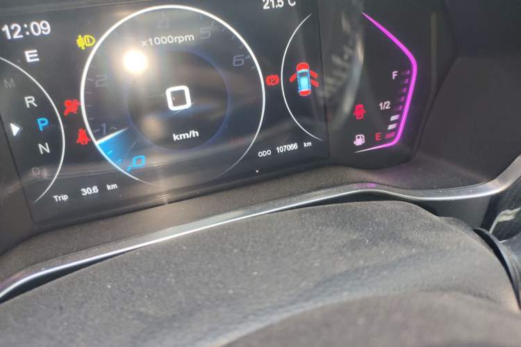 Used Zotye SR9 2017 2.0T Automatic Ultimate Dream Edition
